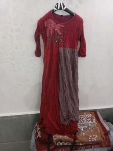 Embroidered Kurta with Leaf Motifs