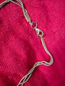 Pearl layer neckpiece