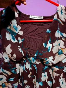Cropped Floral Bell Sleeve Top
