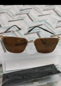Stylish Gold Frame Sunglasses