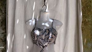14194. Stylish Snake Print Crop Top