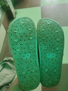 Ted Baker London Slides