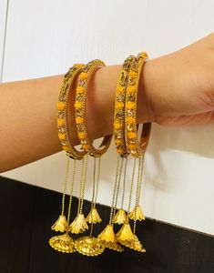 Bangles Set With Kalire