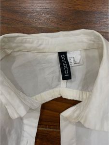H&amp;M Open Back Crop Shirt