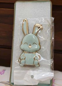 Peeperly - Luxury Bunny Stand Case