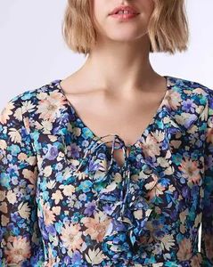 Floral Print Tie-Neck Top