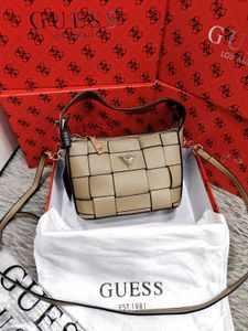 Guess slingbags