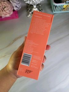 Foxtale Super Glow Face Wash