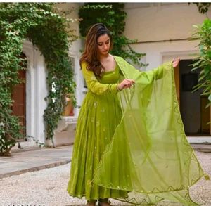 Beautiful Green Anarkali Kurta Set