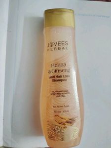 50.Jovees Herbal Henna & Ginseng Shampoo