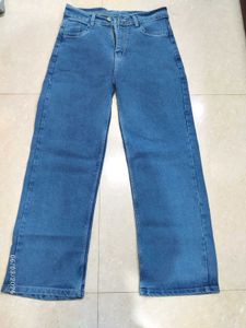 Stylish straight fit Blue Denim Jeans