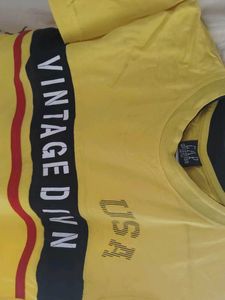 Yellow "Vintage Divn USA" T-Shirt