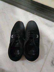 Unisex  Black Casual Shoes