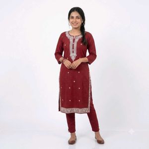 Maroon Embroidered Kurta Set xxl size