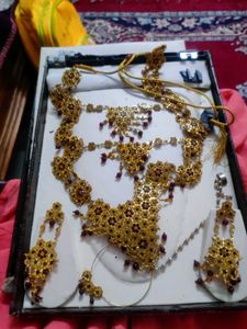 Stunning Gold Tone Bridal Jewellery Set pakistani