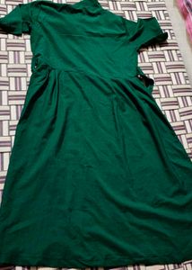 Elegant Green Button-Up Midi Dress