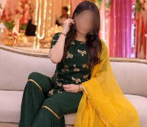Elegant Green Kurta Set with Yellow Dupatta