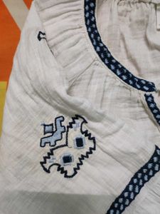 Embroidered White fusion top