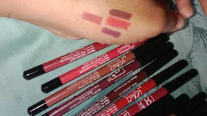 Set of 12 Lip Liner Pencils