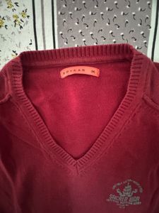 Spykar Men's Red V-Neck Sweater