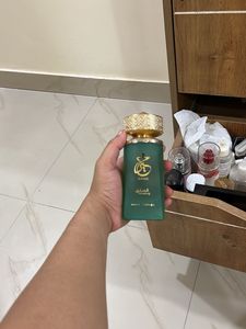 khair pistachio- smells like a pistachio gelato