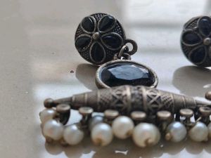 Stunning REPLICA Earrings with Pearls
