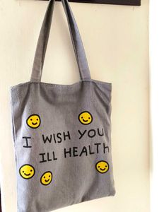Aesthetic Tote Bag!🩶🤌🏽