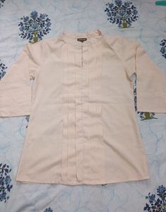 Size s , Light Peach Colour Top