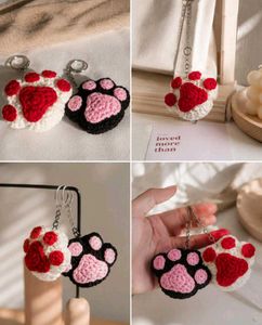 Cute crochet 🐾 keychain