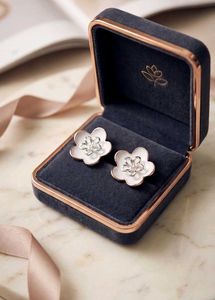 Elegant Flower &amp; Pearl Dangle Earrings