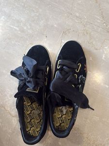Puma Velvet Sneakers with Ribbon Laces