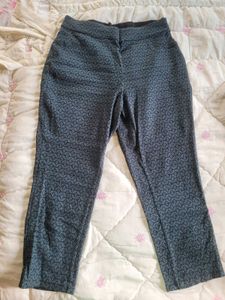 Patterned Capri Pants