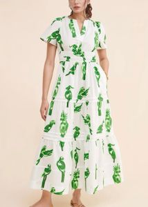 Chic White Parrot Print Maxi Dress