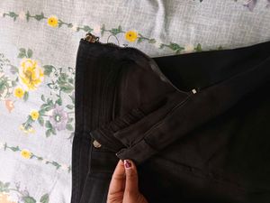 Women's Black Jeegins Pants