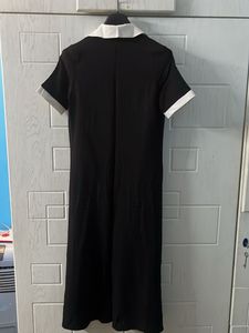 🎱 Gorgeous long black dress with collar