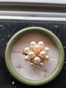 Pearl Finger Ring