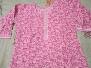 Pink Embroidered Cotton Kurta