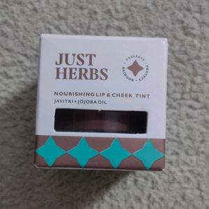 JUST HERBS Lip And Cheek Tint In The Shade ( Soft Nude)