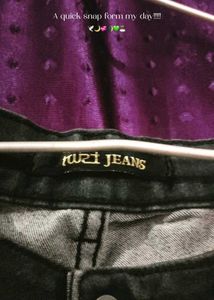 Stylish Black Jeans for Women