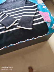 Sweater strachable