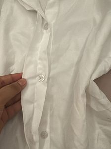 y2k White Button-Up Shirt