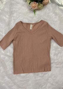 Ribbed V-Neck 3/4 Sleeve Top