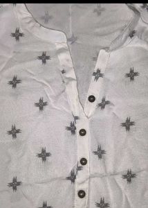 Chic White Short Kurta with Geometric Print