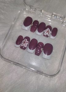 Elegant French Tip Press-On Nails