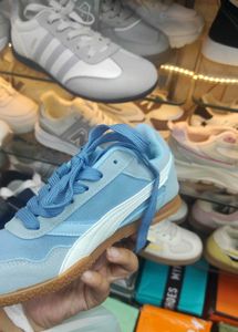 Puma Sneakers 🎀