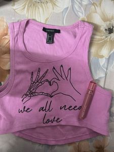 pink crop top