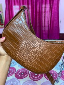 Stylish Brown Croc Embossed Shoulder Bag