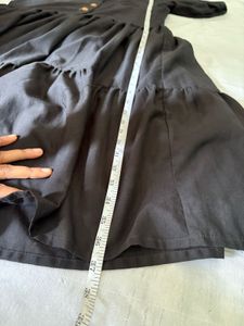 Chic Black Tiered Square Neck Dress