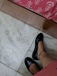Black Ballet Flats - Comfortable &amp; Chic