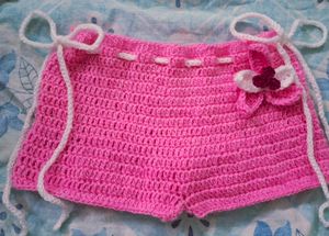 Crochet shorts with bow ties